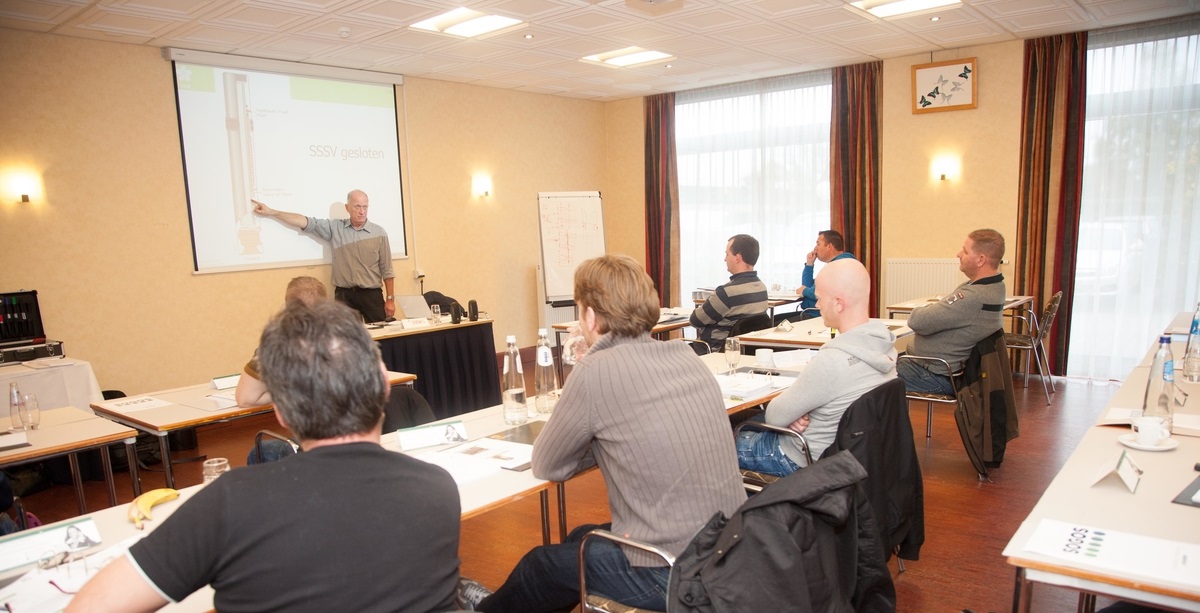 join us, become a consultant